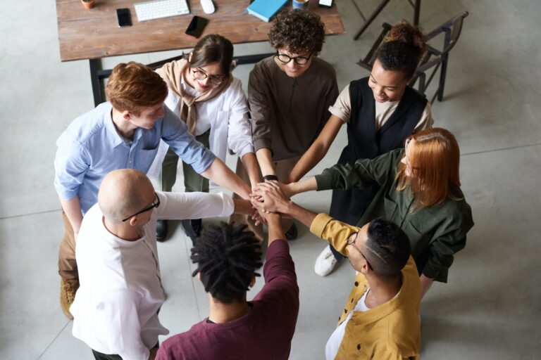 Entreprises direction startups cabinet de recrutement expertise vente digital immobilier besoins